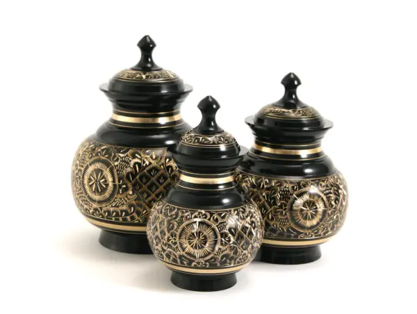 Traditional: black engraved