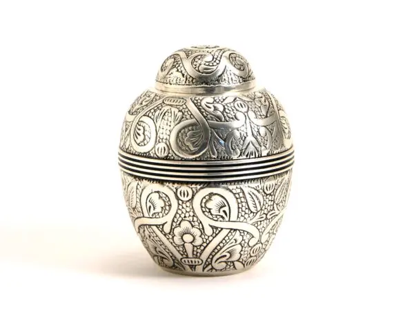 Traditional: silver embossed - Image 2