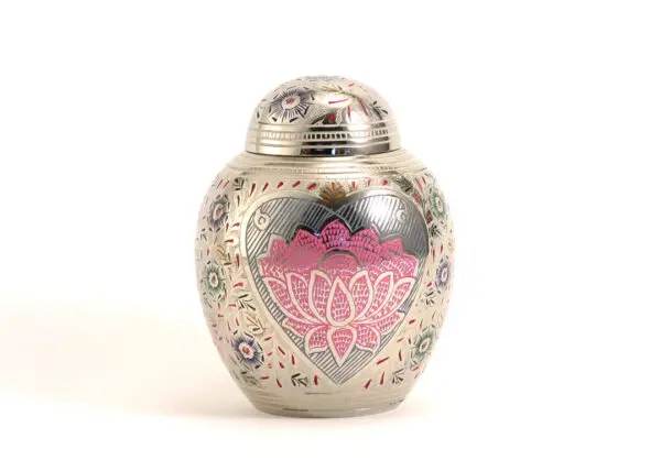 Traditional: lotus heart - Image 2
