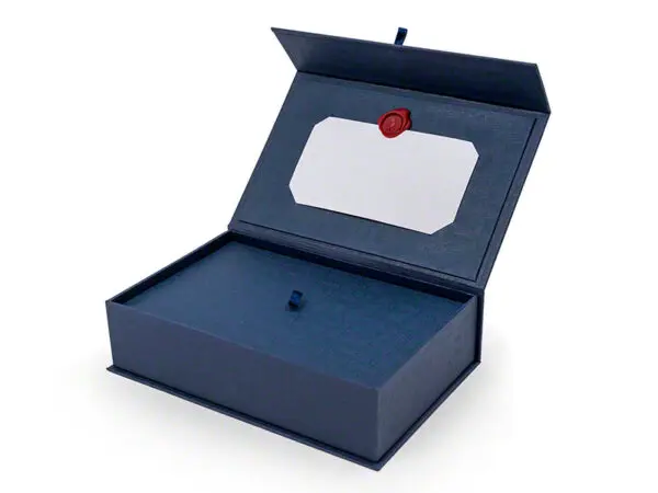‘Tribute’, the IM Presentation Urn - Image 2