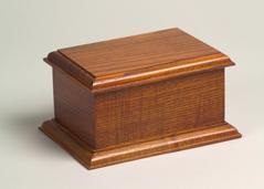 wood urn: belmont - Image 2