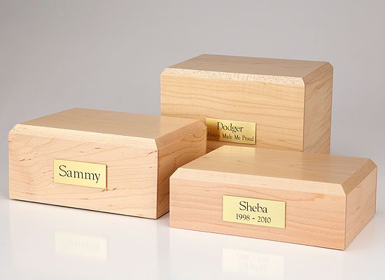 wood urn: traditional - Image 2